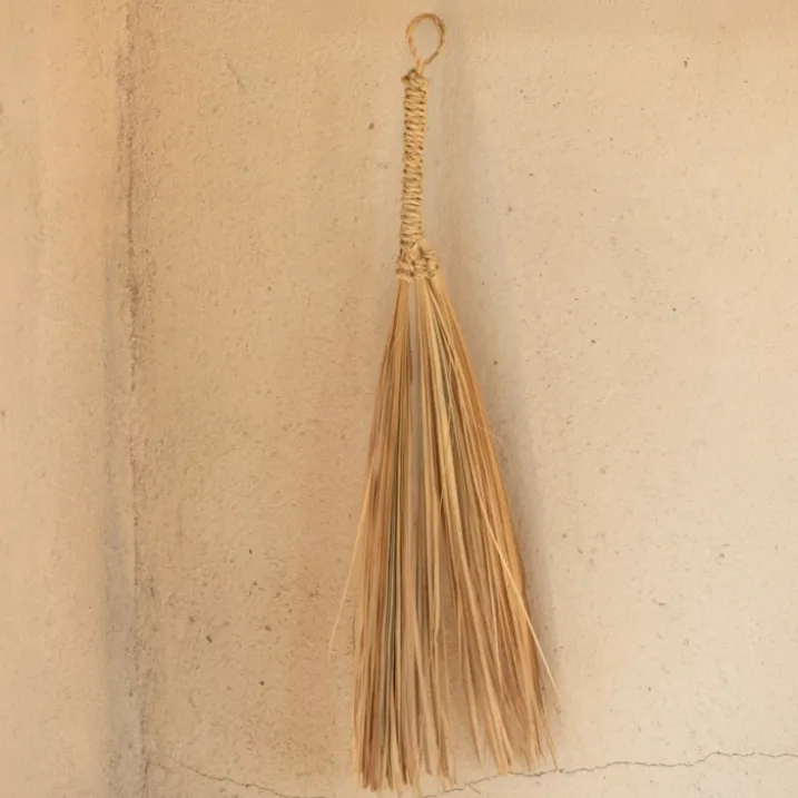 Balai naturel long en paille