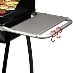 Barbecue en forme de demi-tonneau