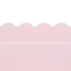 Bibliothèque enfant en bois rose avec étagères