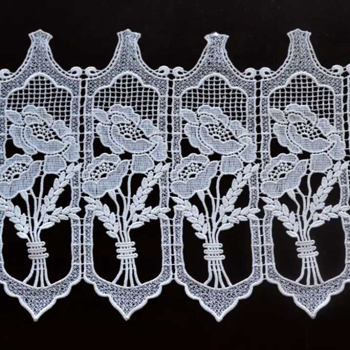 Brise bise macramé au bouquet fleuri