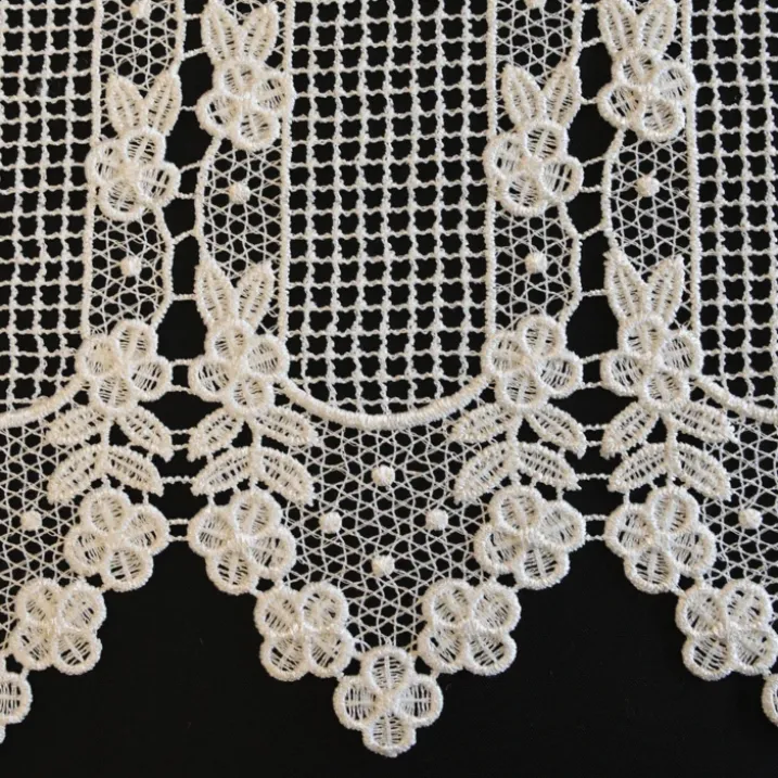 Brise Bise macramé motif fleurs