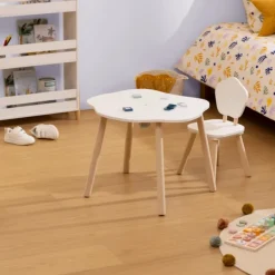 Chaise enfant forme organique