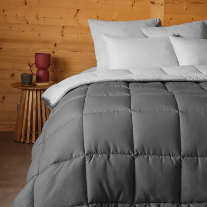 Couette légère réversible bicolore en microfibre 200 gr/m²