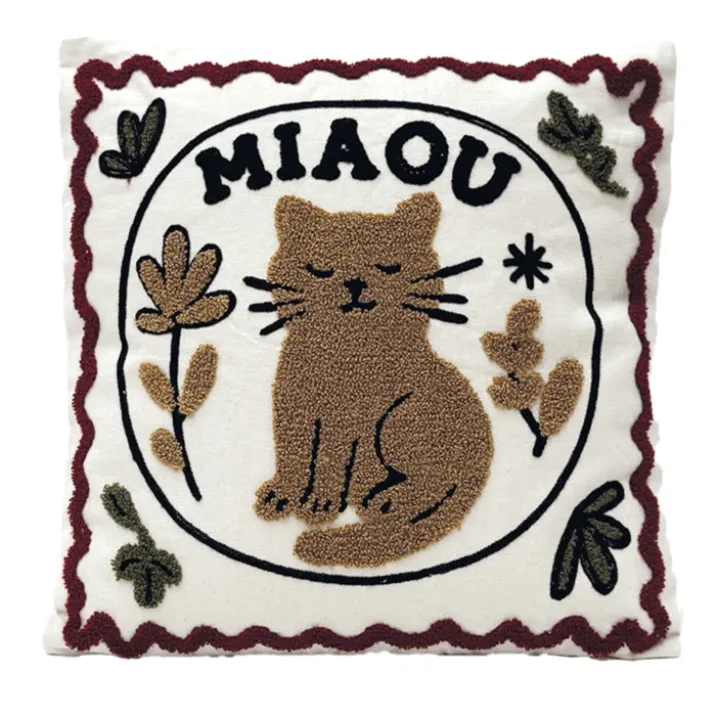 Coussin brodé motif chat décoratif