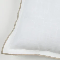 Coussin coton volant plat feston noir