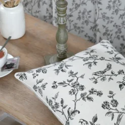 Coussin décoratif imprimé floral