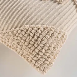 Coussin déhoussable en poly-coton à motif texturé