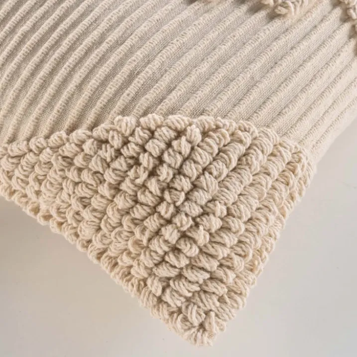 Coussin déhoussable en poly-coton à motif texturé