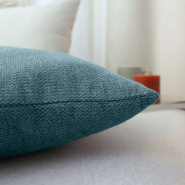 Coussin déhoussable en velours chenillé