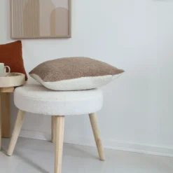 Coussin déhoussable tissu bouclé