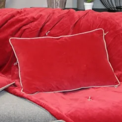 Coussin en velours réversible