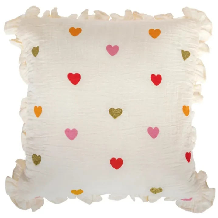 Coussin gaze de coton volants et coeurs brodés