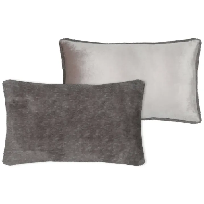 Coussin imitation fourrure ultra douce
