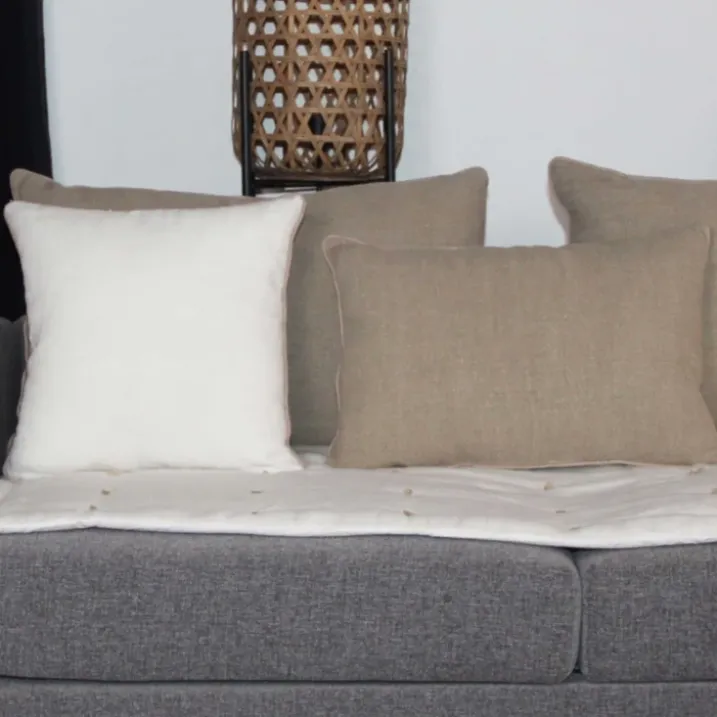 Coussin lin et coton bourdon