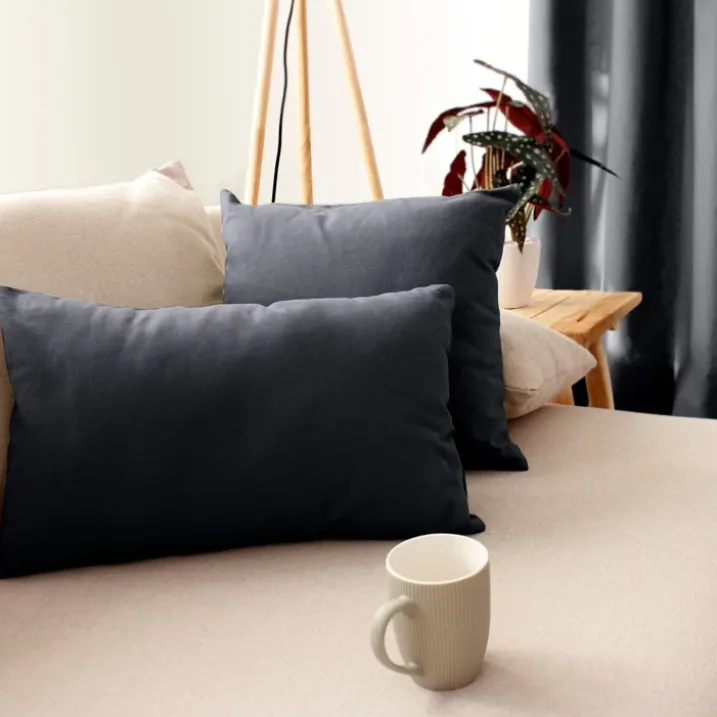 Coussin non déhoussable en coton uni