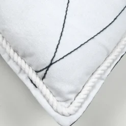 Coussin polycoton brodé style bord de mer