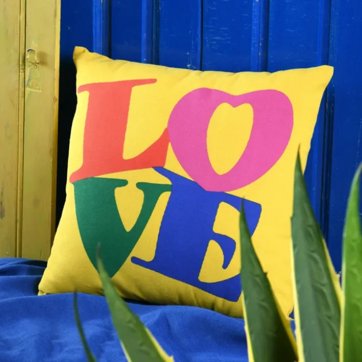 Coussin polycoton imprimé LOVE