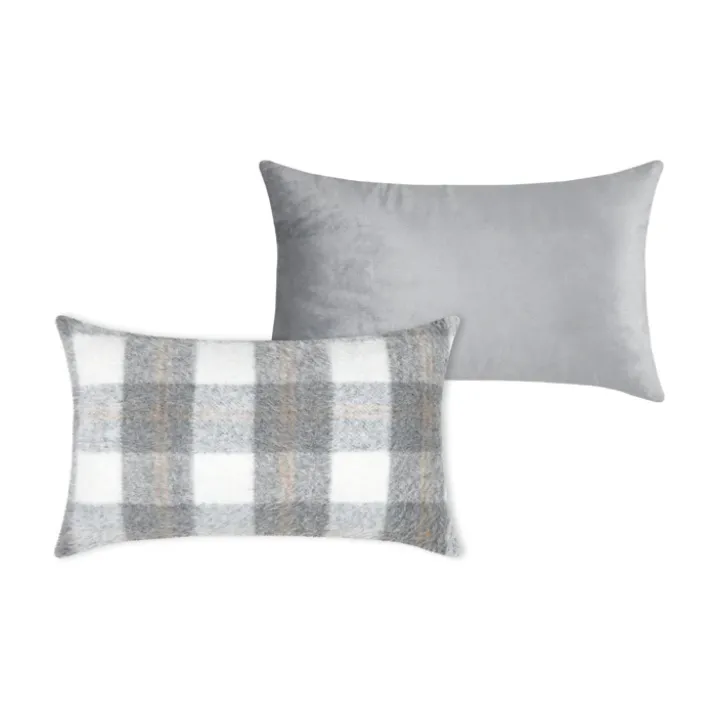 Coussin rectangulaire à carreaux effet laine