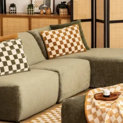 Coussin tufté damier