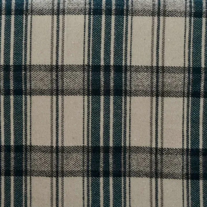 Couverture en laine tartan esprit montagne