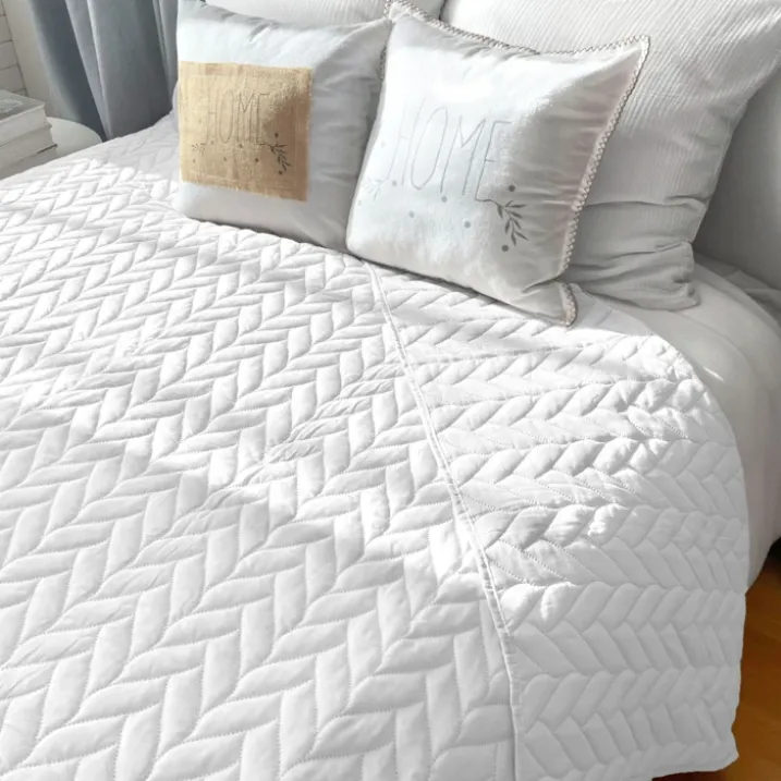 Couvre lit en microfibre dessin par ultrason