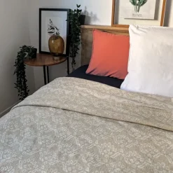 Dessus de lit jacquard motif floral