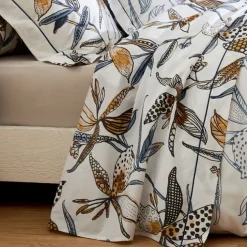Drap plat aux fleurs exubérantes
