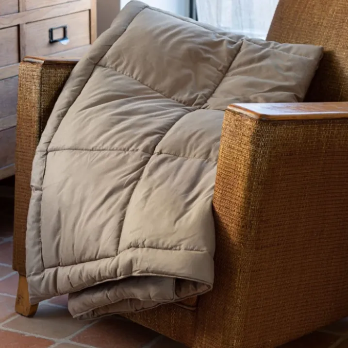 Edredon ou couvre-lit matelassé peau de pêche Oekotex