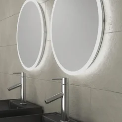 Ensemble de salle de bains avec 2 vasques rectangulaires et 2 miroirs ronds à led