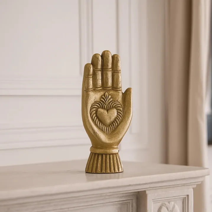 Ex-voto main objet décoratif