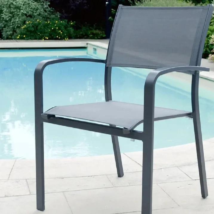 Fauteuil à accoudoir et textilène