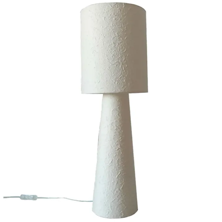 Grande lampe en papier maché