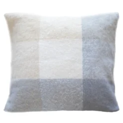 Housse de coussin à carreaux aspect mohair