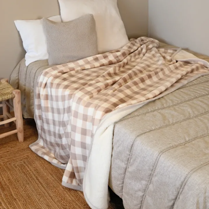 Jeté de canapé et lit motif vichy en polaire