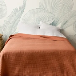 Jeté de lit matelassé léger motif capitonné