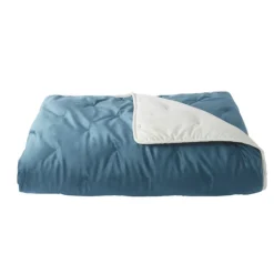 Jeté de lit réversible en velours et microfibre