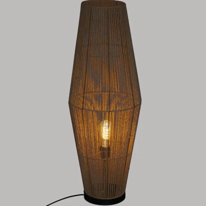 Lampadaire au style exotique