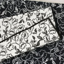Lot de 4 serviettes de table motif fleuri