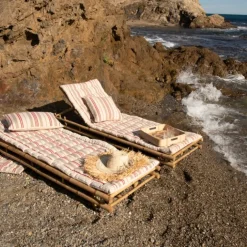 Matelas bain de soleil matelassé à rayures