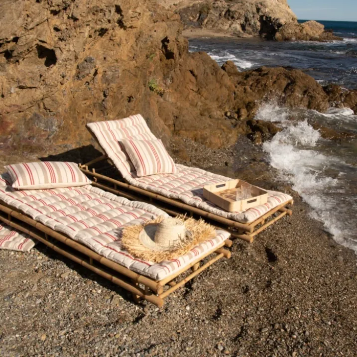 Matelas bain de soleil matelassé à rayures