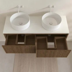 Meuble de salle de bain suspendu avec façade crantée, vasque(s) ronde(s) et miroir(s) ovales