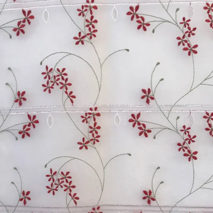 Modulable aux fleurs brodées
