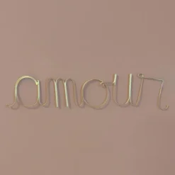Mot fil de laiton doré "AMOUR"