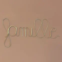 Mot fil de laiton doré "FAMILLE"