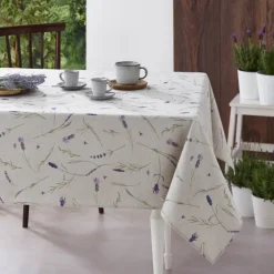 Nappe rectangulaire en coton enduit anti-tache motif lavande
