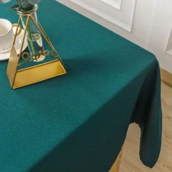 Nappe rectangulaire enduite et anti tache