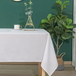 Nappe rectangulaire enduite et anti tache
