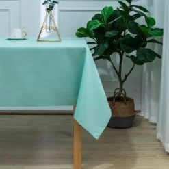 Nappe rectangulaire enduite et anti tache