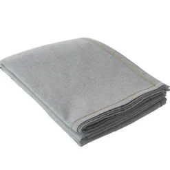Nappe unie avec feston en jute