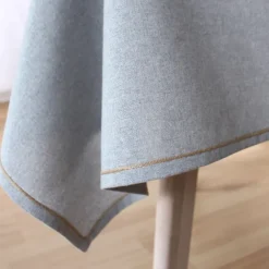 Nappe unie avec feston en jute